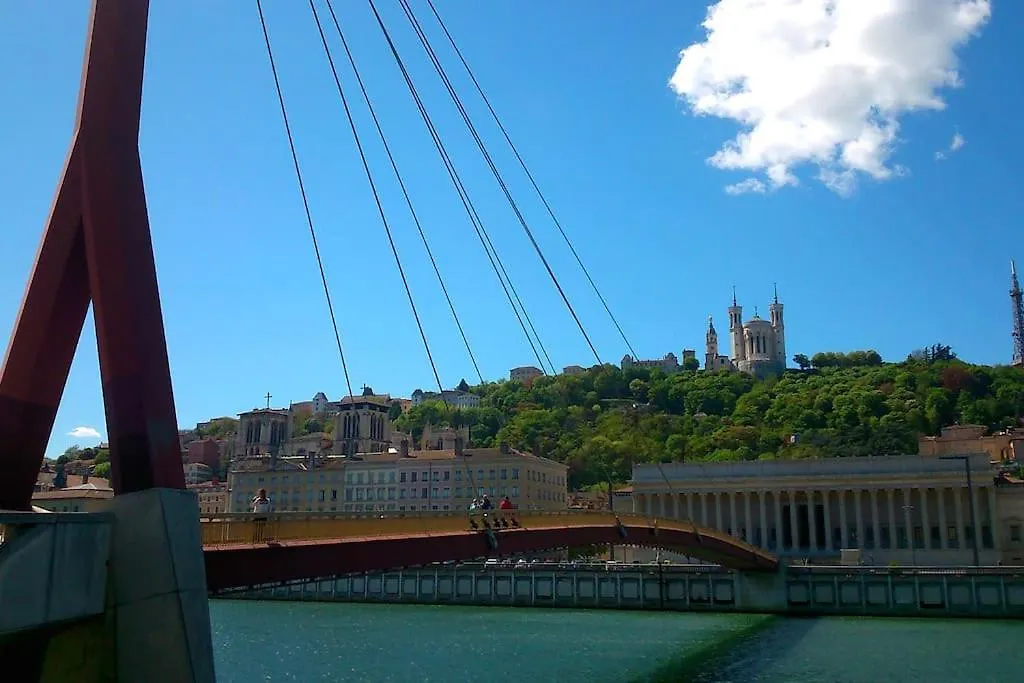 Appartement A 3 Min Des Jacobins Lyon Apartment
